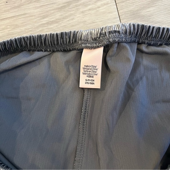 Beautiful Victoria’s Secret ribbed velvet lounge set size small - Picture 5 of 7